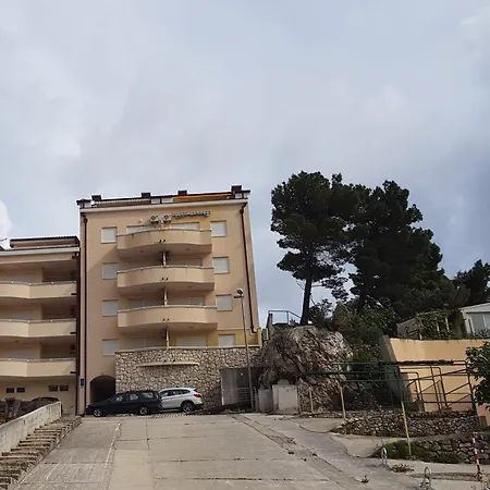 Apartment Smile Baska Voda